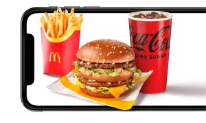 Jak ściągnąć aplikację McDonald's na telefon? Zobaczysz tu Big Maca, frytki i Coca-Colę Zero.