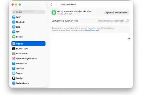 Ekran ustawień macOS, sekcja "Ogólne", pokazuje, że oprogramowanie jest aktualne. Tutaj dowiesz się, jak zaktualizować MacBooka.