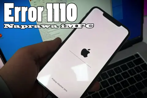 Naprawa błędu 1110 na iPhonie 8. Ekran z logo Apple i komunikatem "Próbuje odzyskać dane".