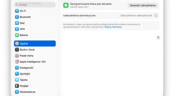 Ekran ustawień macOS, sekcja "Ogólne", pokazuje, że oprogramowanie jest aktualne. Tutaj dowiesz się, jak zaktualizować MacBooka.