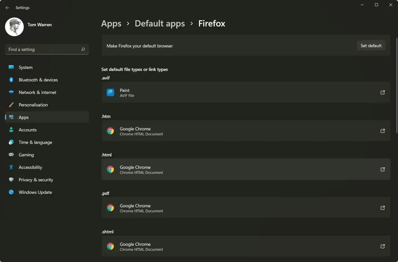 Ustawienia Windows 11: Aplikacje > Domyślne aplikacje > Firefox. Zobacz, jak ustawić domyślną przeglądarkę Windows 11 dla r&oacute;żnych typ&oacute;w plik&oacute;w.