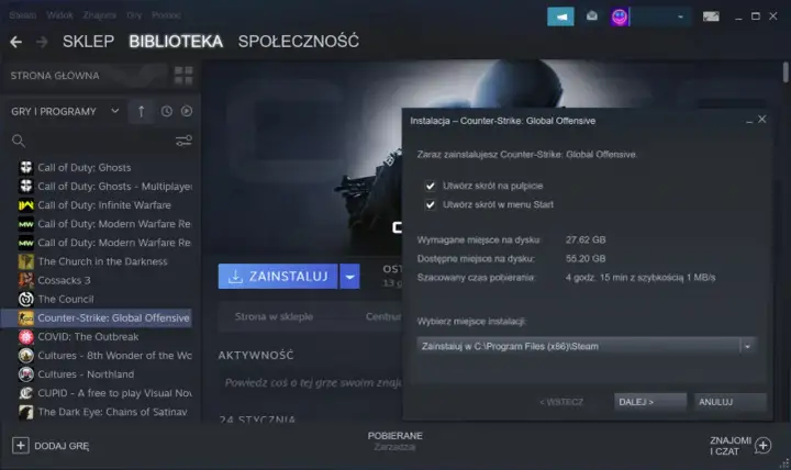 Instalacja gry Counter-Strike: Global Offensive na laptopie. Okno instalacji pokazuje wymagania i czas pobierania.